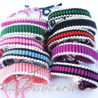 Lote de 20 pulseras Friendship colores variados (3.5  unidad)